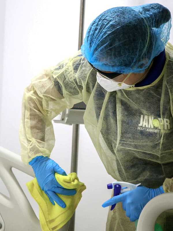 Specialized cleaning services image